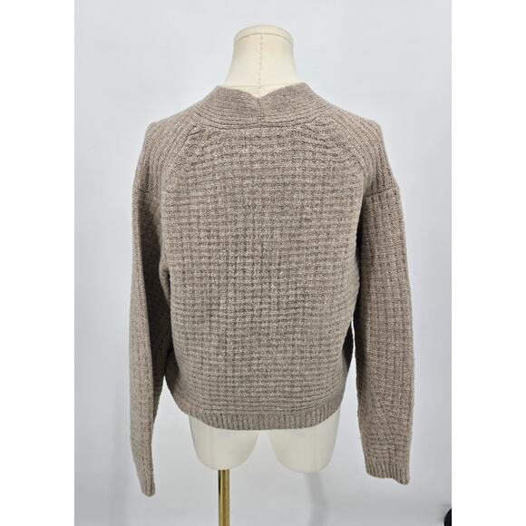 Universal Thread Goods Co.
Soft Waffle Knit Button Cardigan - Picture 3 of 6